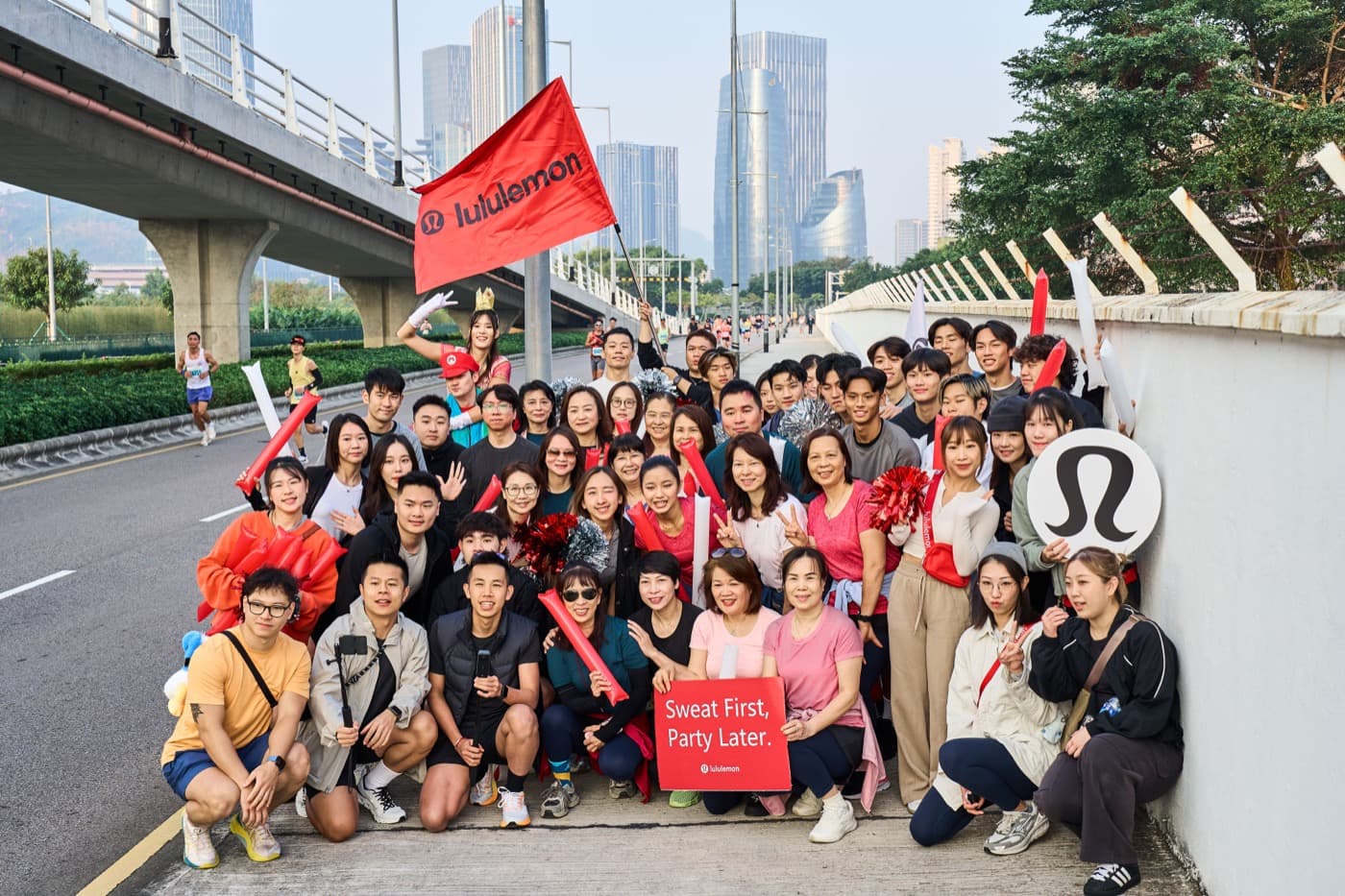 澳門活動攝影 — 光匠影像有限公司lululemon 馬拉松打氣站大合照